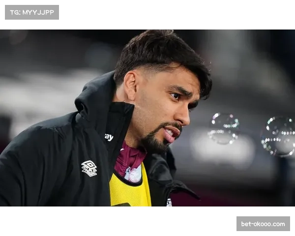 帕奎塔5黄1红得牌多 西汉姆联中场防守动作需收敛